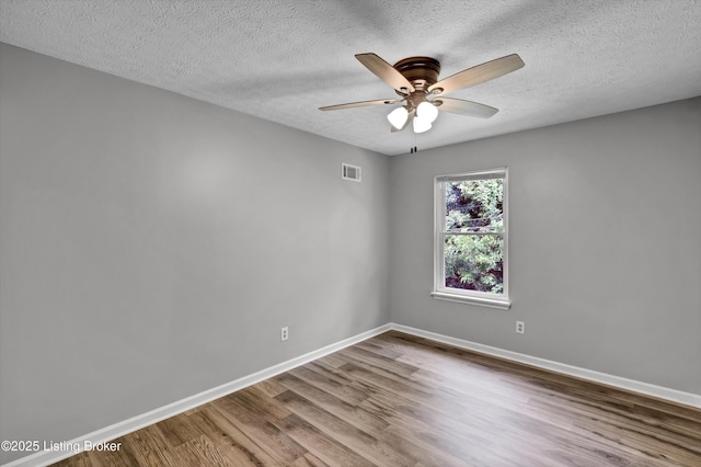 11619 Tazwell Dr, Louisville, KY 40245 - photo 25