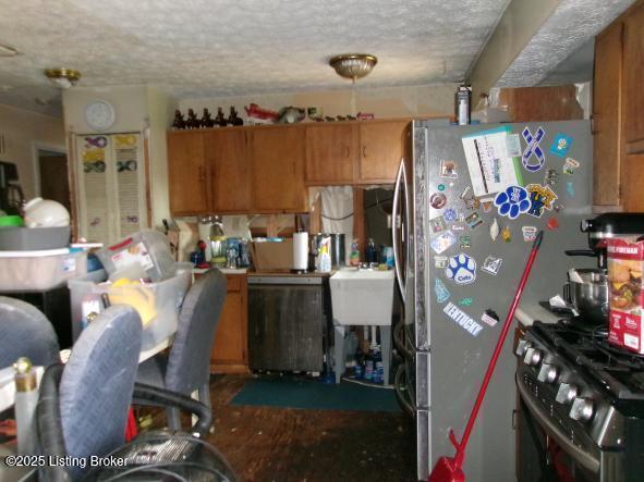6509 Bluegill Blvd, Louisville, KY 40229 - photo 2