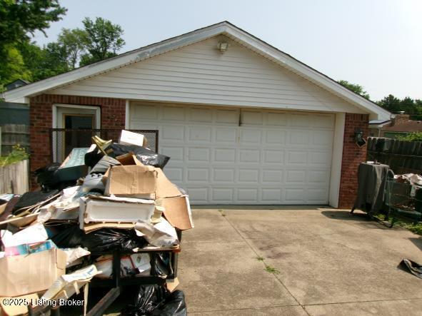 6509 Bluegill Blvd, Louisville, KY 40229 - photo 10