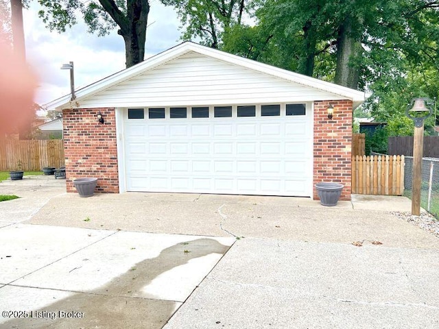 2521 Legene Ct, Louisville, KY 40216 - photo 30