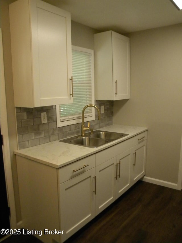 5202 Rookwood Ave, Louisville, KY 40218 - photo 4