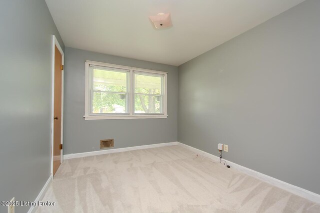 4928 Swaps Ln, Louisville, KY 40216 - photo 24