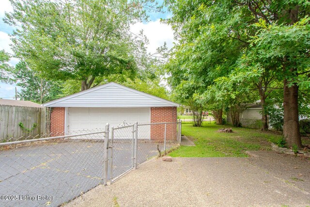 4928 Swaps Ln, Louisville, KY 40216 - photo 5