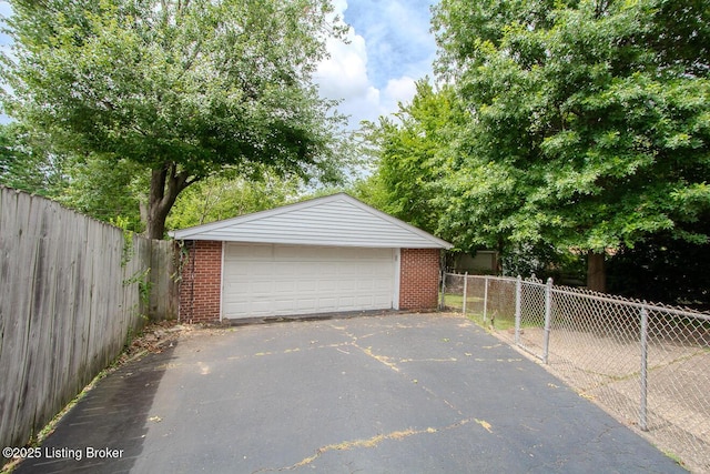4928 Swaps Ln, Louisville, KY 40216 - photo 34