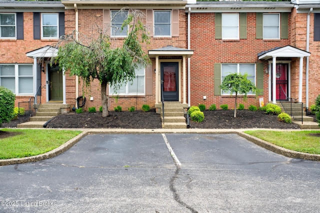 150 Gardiner Lake Rd, Louisville, KY 40205 - photo 2