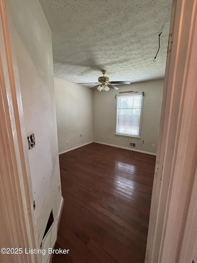 8107 Applegate Ct, Louisville, KY 40228 - photo 3