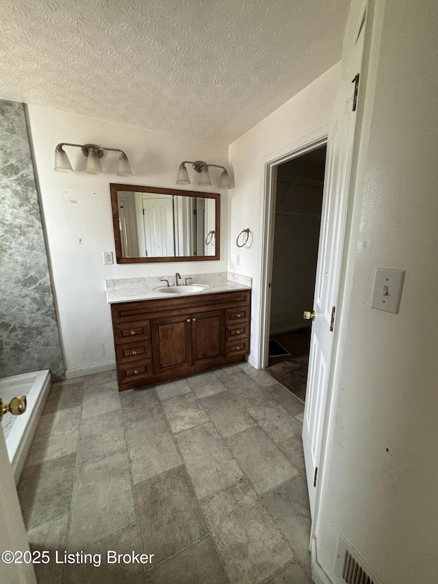 8107 Applegate Ct, Louisville, KY 40228 - photo 7