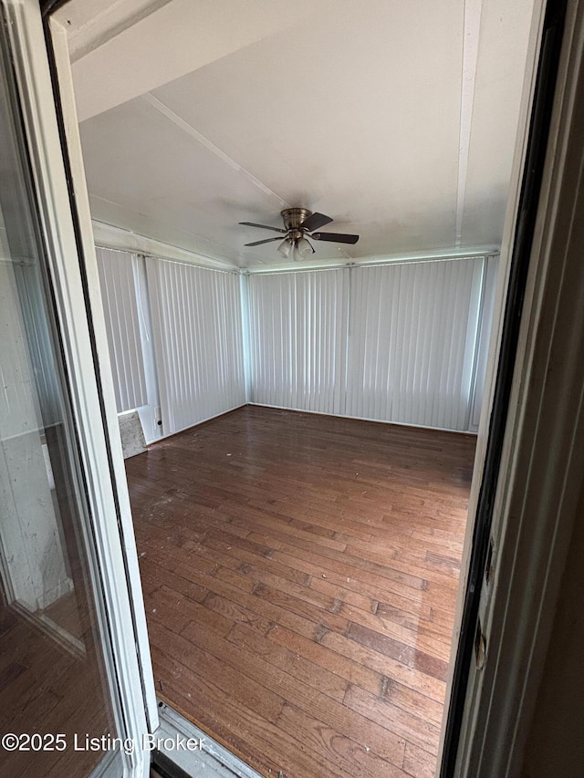 8107 Applegate Ct, Louisville, KY 40228 - photo 9