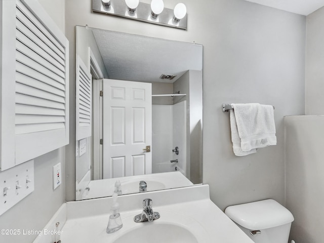 419 Village Lake Dr, Louisville, KY 40245 - photo 32