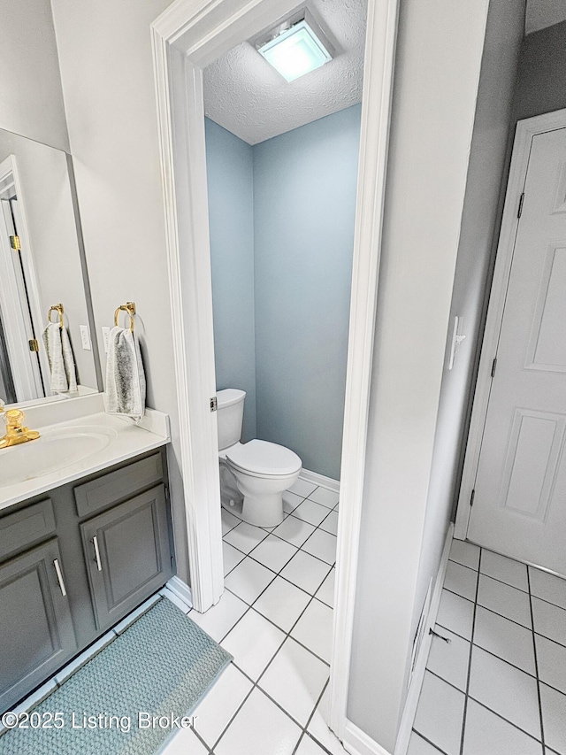 4912 Hunters Point Cir, Louisville, KY 40216 - photo 23