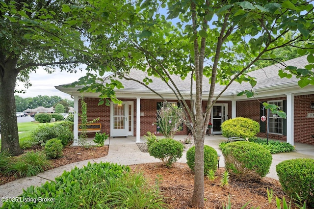 835 Garden Pointe Dr, Simpsonville, KY 40067 - photo 1