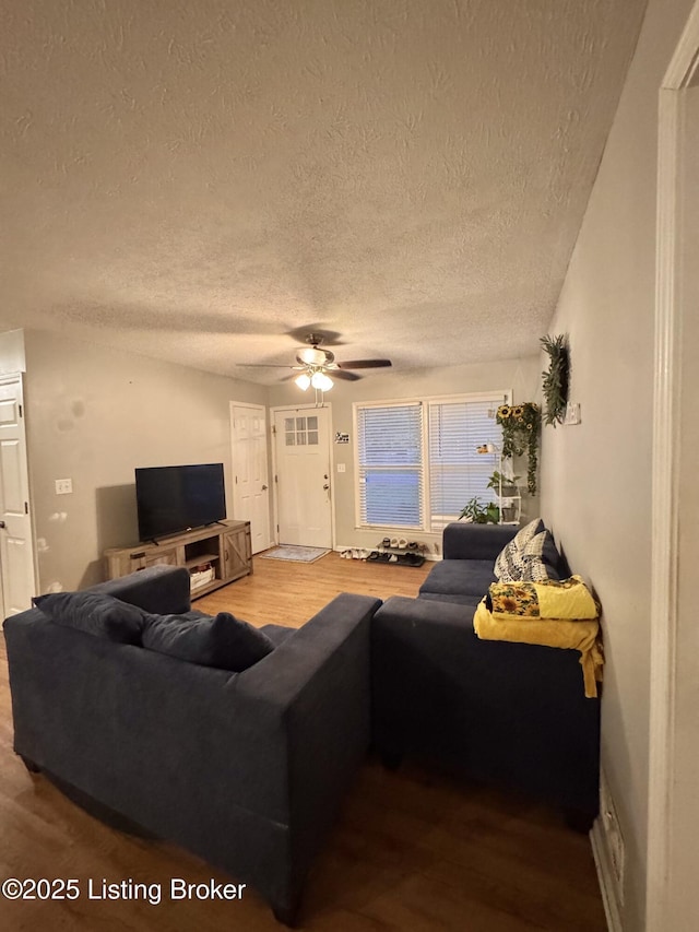 5213 Barnes Dr, Louisville, KY 40219 - photo 4