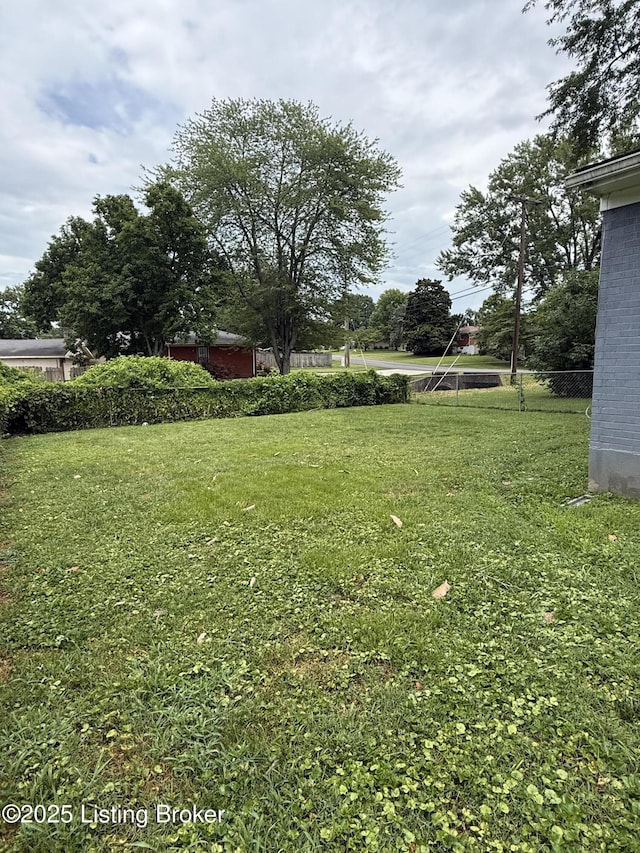 5213 Barnes Dr, Louisville, KY 40219 - photo 26