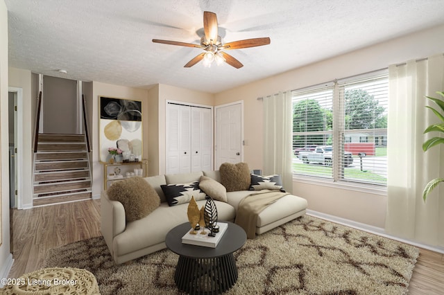 6905 Spourtland Dr, Louisville, KY 40228 - photo 4