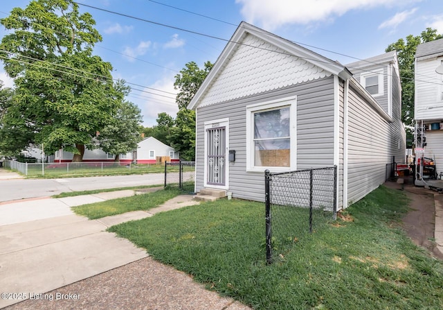 2333 Duncan St, Louisville, KY 40212 - photo 1