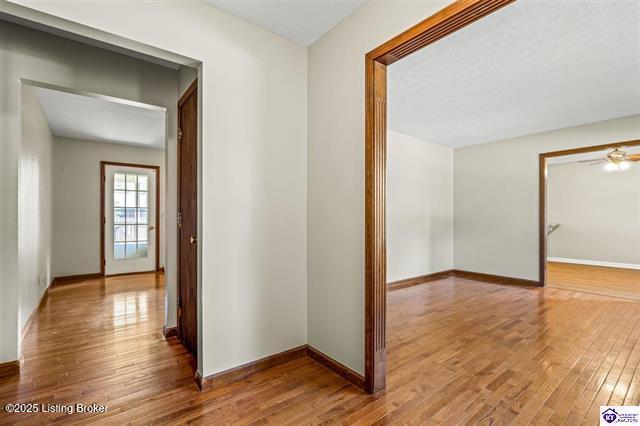 305 Falcon Ct, Elizabethtown, KY 42701 - photo 5