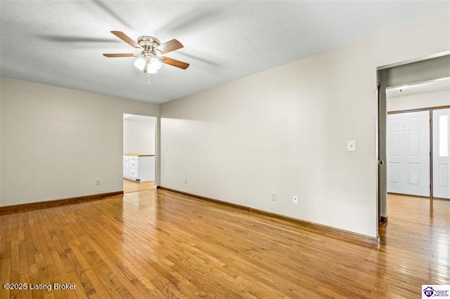 305 Falcon Ct, Elizabethtown, KY 42701 - photo 7