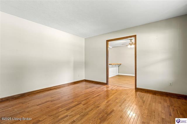 305 Falcon Ct, Elizabethtown, KY 42701 - photo 16