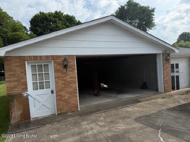 2301 Quinn Dr, Louisville, KY 40216 - photo 16