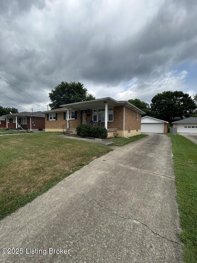 2301 Quinn Dr, Louisville, KY 40216 - photo 24