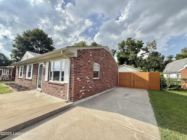 5915 Toebbe Ln, Louisville, KY 40229 - photo 3