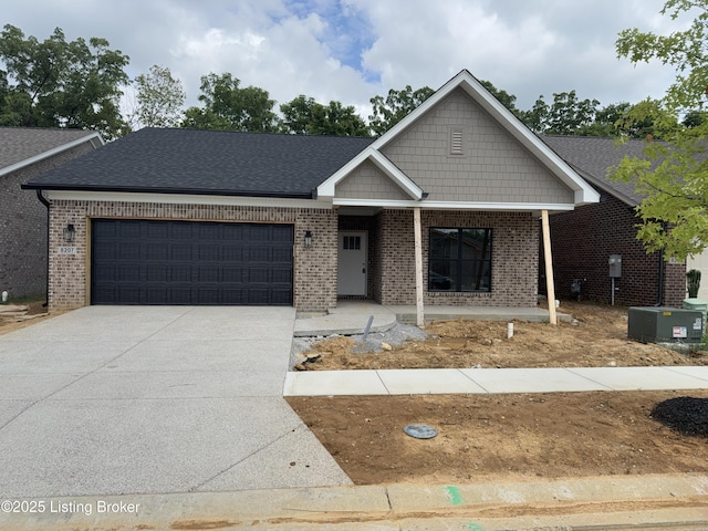 8207 Cedar Crest Ln, Louisville, KY 40291 - photo 1