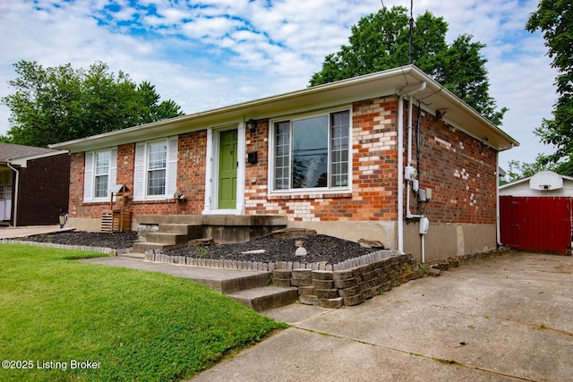 7724 Kim Dr, Louisville, KY 40214 - photo 3