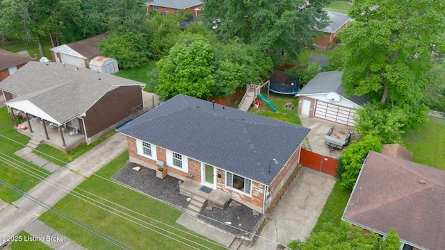 7724 Kim Dr, Louisville, KY 40214 - photo 9