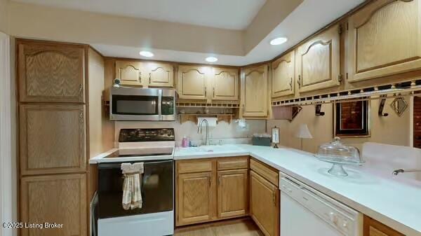 5614 Genny Ct, Louisville, KY 40214 - photo 8