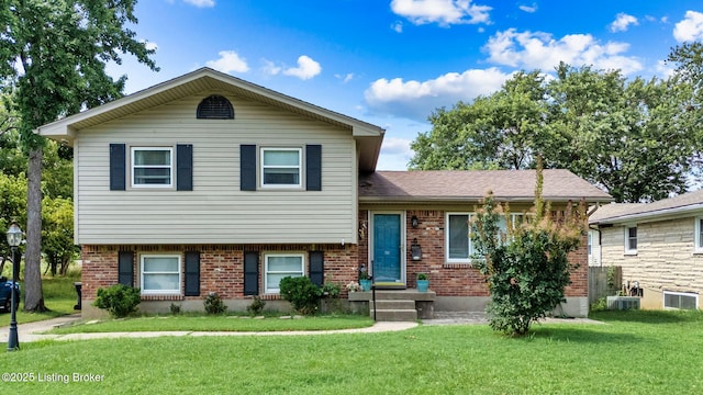 7601 Pimlico Dr, Louisville, KY 40214 - photo 1