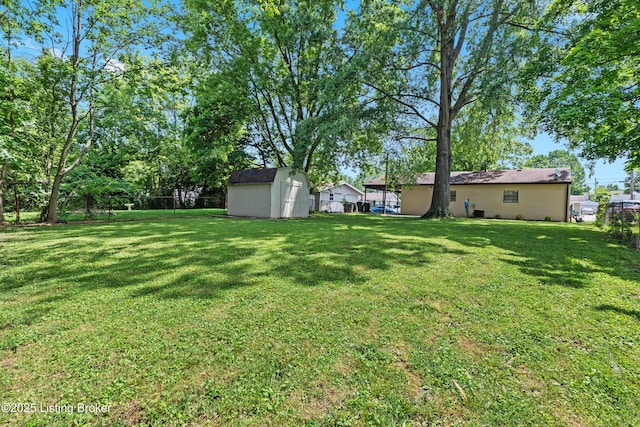 4208 Leo Ln, Louisville, KY 40299 - photo 19