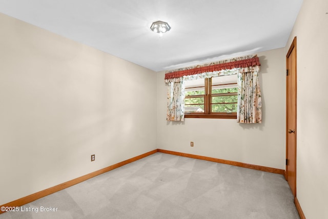 2512 Coronet Dr, Louisville, KY 40216 - photo 26