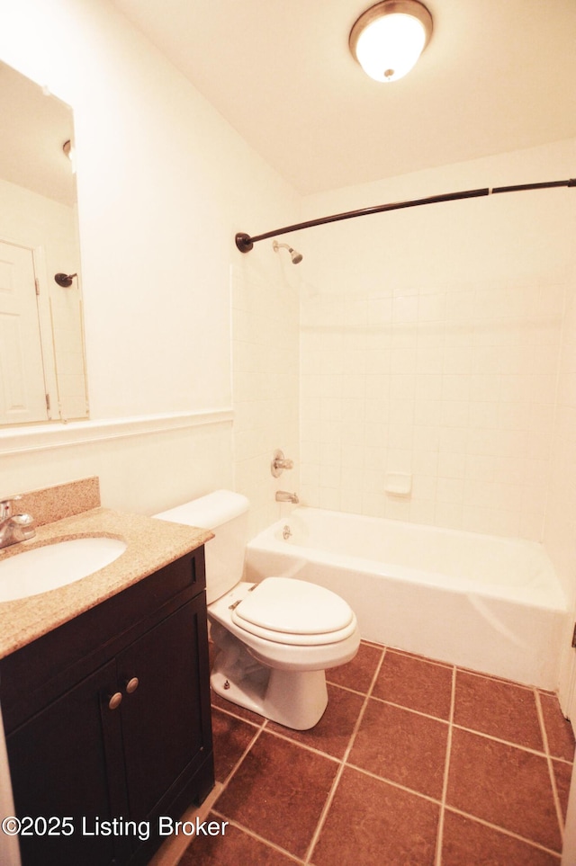 806 Lafontenay Ct, Louisville, KY 40223 - photo 5