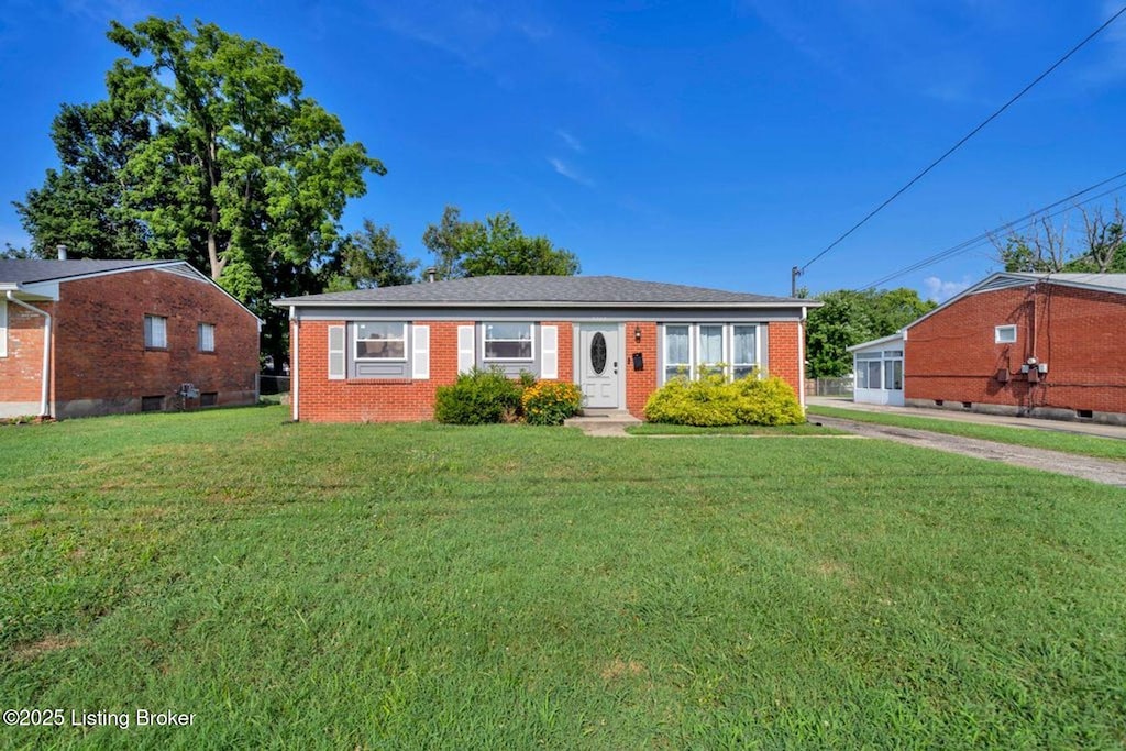 9712 Gandy Rd, Louisville, KY 40272 - photo 2