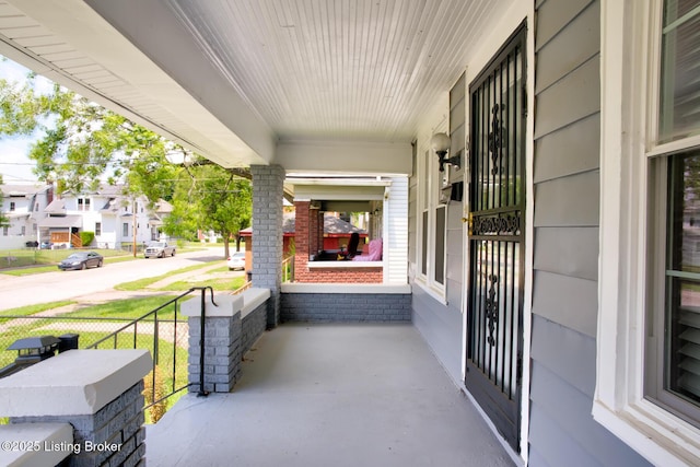 611 Cecil Ave, Louisville, KY 40211 - photo 3