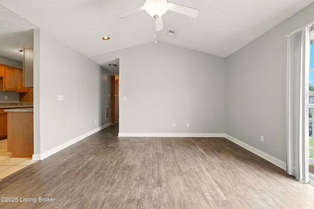 7802 Alfred Schlatter Dr Apt 6, Louisville, KY 40214 - photo 6
