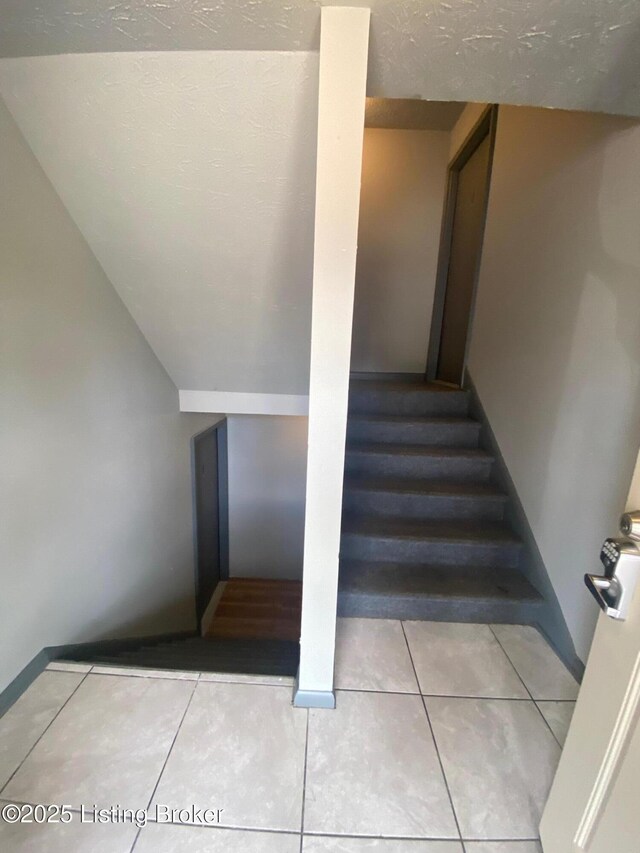 3405 Prestwood Dr 3403, Louisville, KY 40219 - photo 3