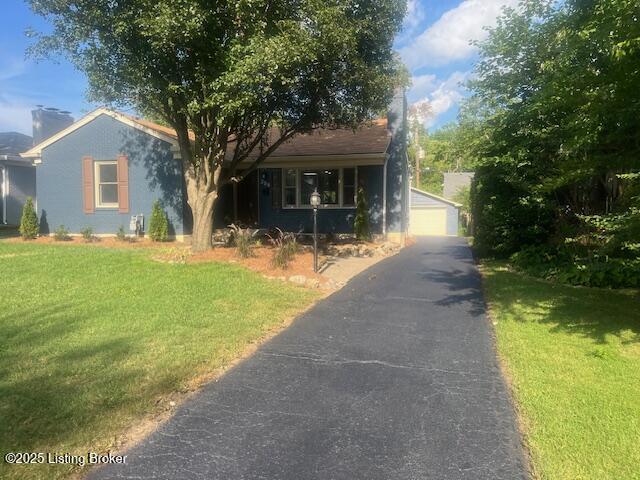 309 Marshall Dr, Louisville, KY 40207 - photo 1