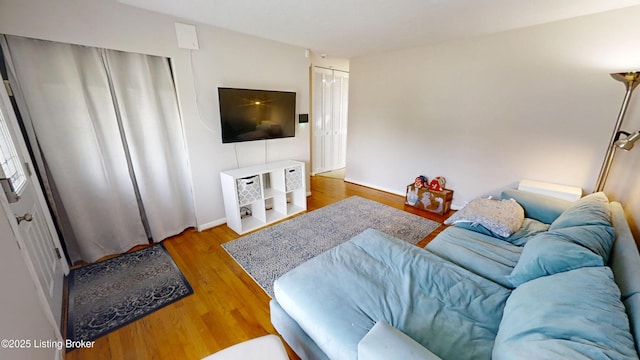 5105 Rossmoor Dr, Louisville, KY 40219 - photo 8