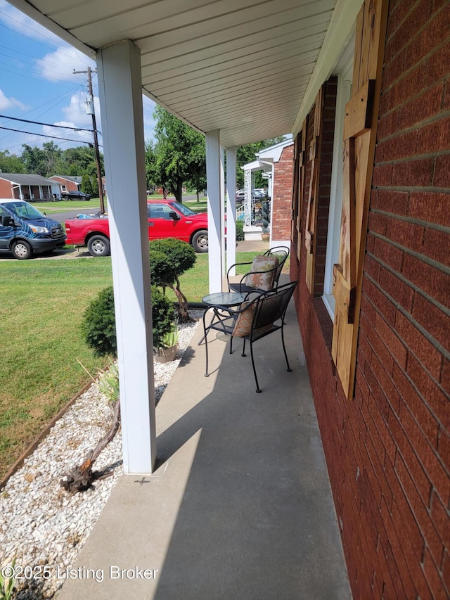 5105 Rossmoor Dr, Louisville, KY 40219 - photo 31