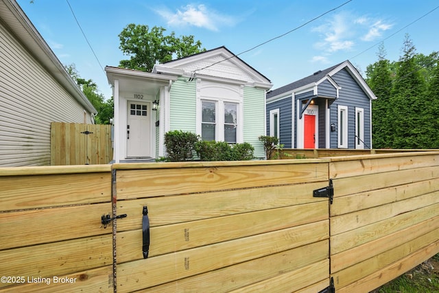 1102 E Saint Catherine St, Louisville, KY 40204 - photo 2