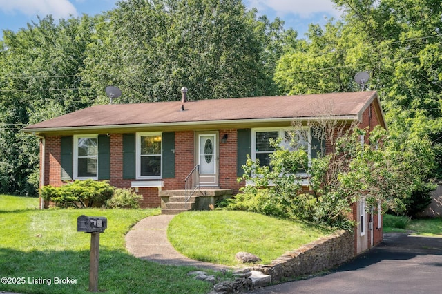 918 Circle Dr, Shelbyville, KY 40065 - photo 1