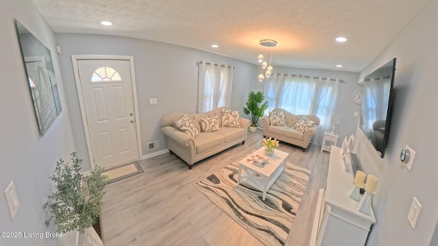 5712 Jeanine Dr, Louisville, KY 40219 - photo 5