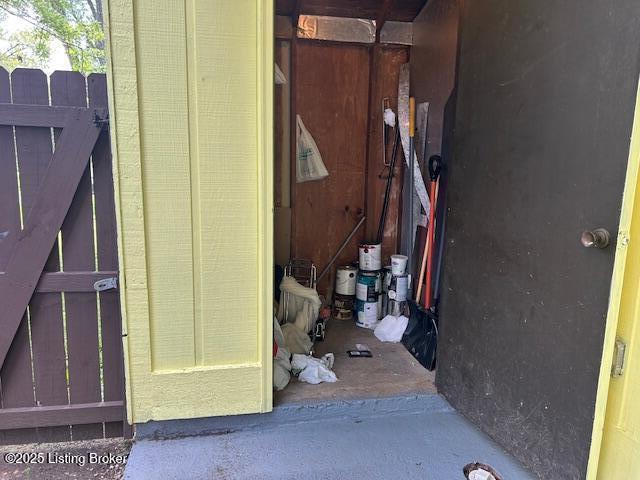 11403 N Tazwell Dr, Louisville, KY 40241 - photo 29