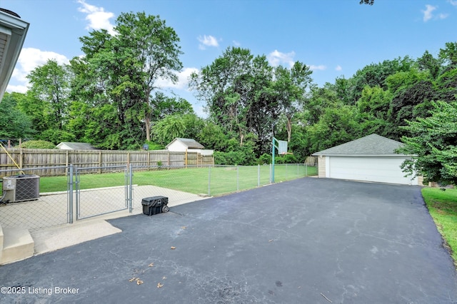 9320 Ponder Ln, Louisville, KY 40272 - photo 40