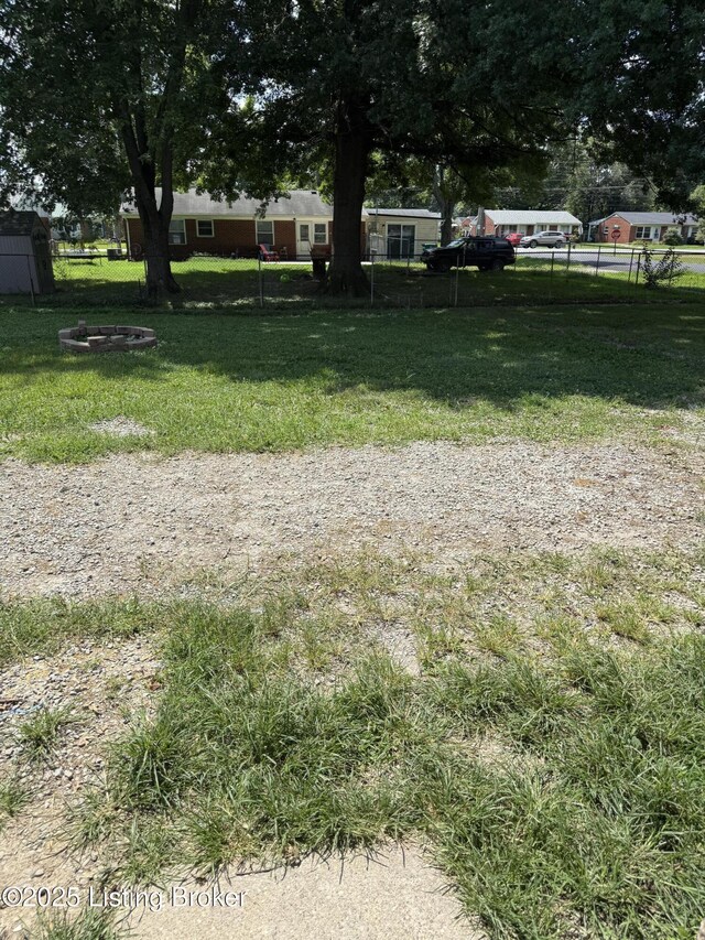 389 Meadowwood Rd, Louisville, KY 40229 - photo 19