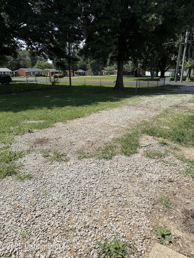 389 Meadowwood Rd, Louisville, KY 40229 - photo 20
