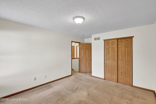 9406 Wood Hollow Rd, Louisville, KY 40229 - photo 28
