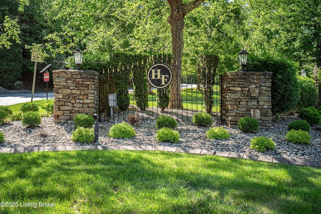 4002 Alydar Ct, Louisville, KY 40214 - photo 1