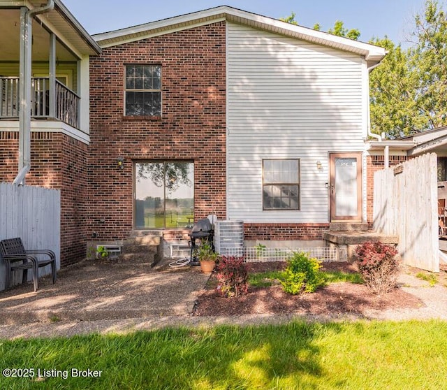 3003 Treeview Ct, Louisville, KY 40214 - photo 1